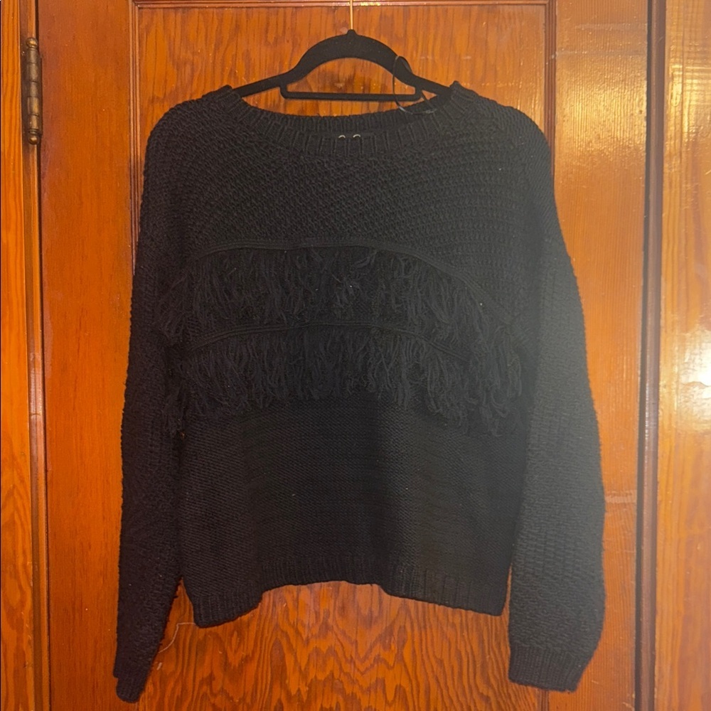 Jessica Simpson Fringe Sweater – Black | Size Small